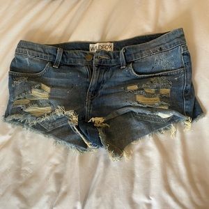 WILDFOX denim shorts size 28
